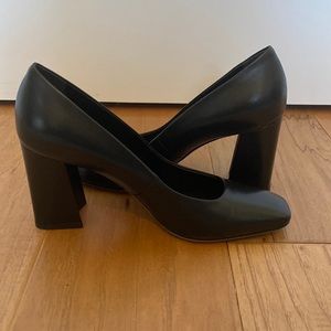 Via Spiga Beatrice Block Heel Pump